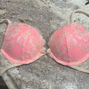 Victoria’s Secret bra